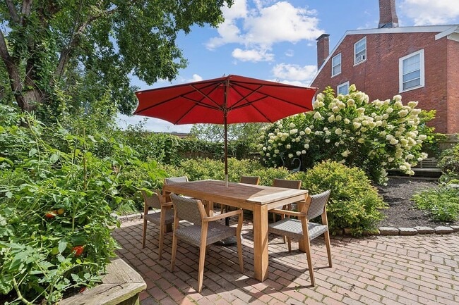 Photo - 32 Pleasant St Unit 2