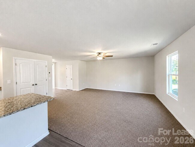 Photo - 3003 Cres Lk Ln