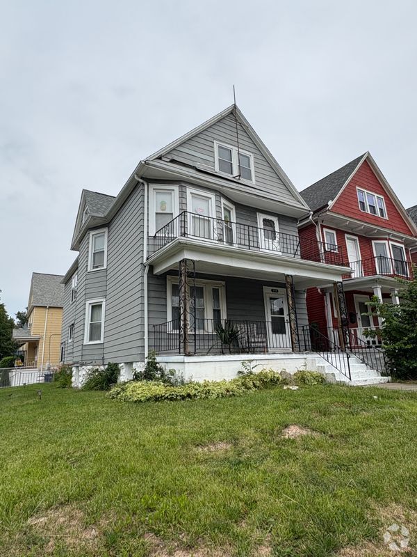Building Photo - 310 E Delavan Ave Rental