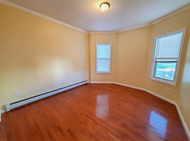 Photo - 64 Dehon St Unit 1