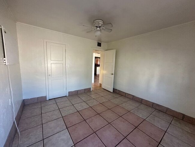 Photo - 1425 N 85th Pl