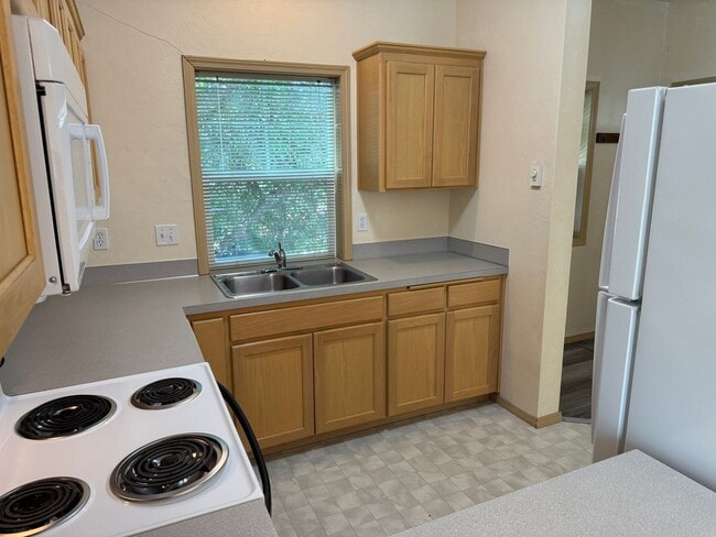 Photo - 1547 Lincoln St
