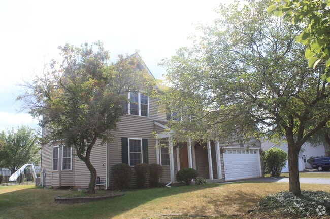 Building Photo - 324 Forest Dr Rental