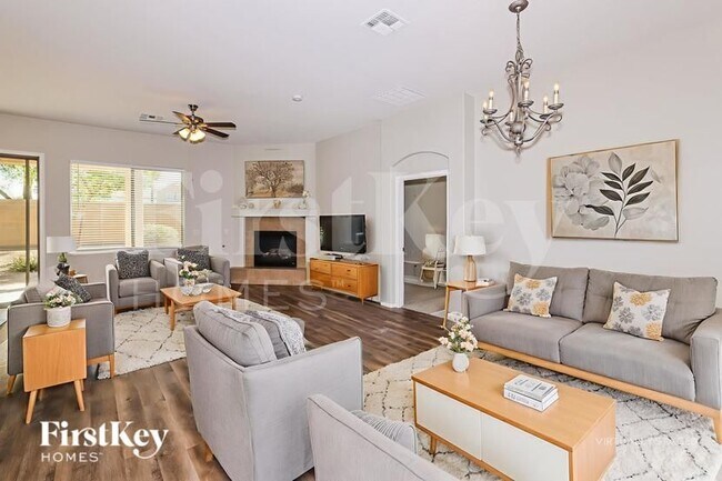 Photo - 1809 S 123rd Dr