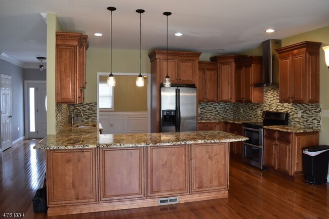 Photo - 10 Sylvan Ln