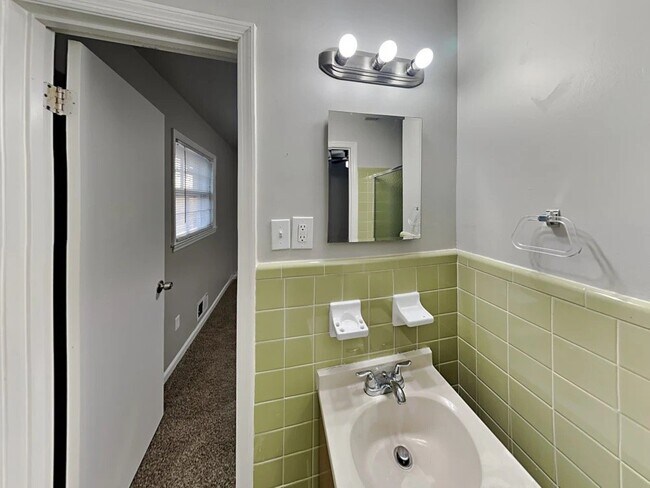 Photo - 3660 Scarlet Dr