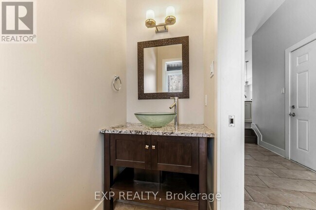 Photo - 152 Rivington St