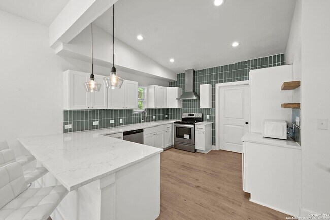 Photo - 725 Westfall Ave