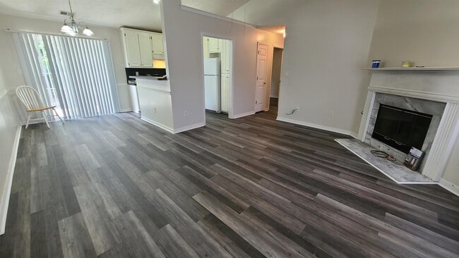 Building Photo - 601 Connors Path Rental