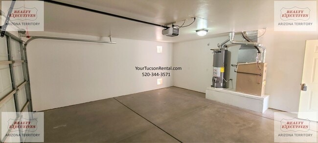 Photo - Valencia Rd & Headley Rd 3/2 - Coming Soon - All tile floors and updated kitchen