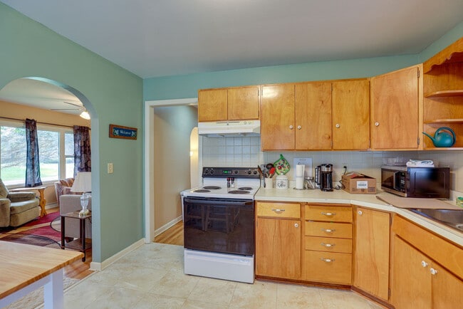 2 Deo St Unit SI ID1546340P