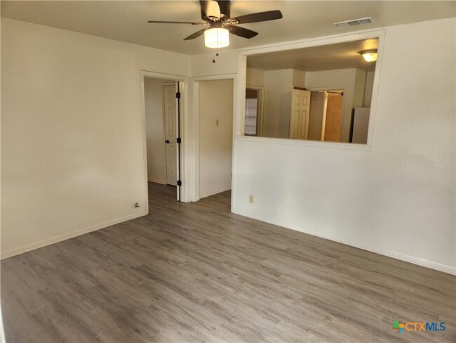 Photo - 1802 Avenue H D Ave