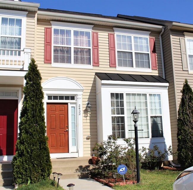 Spectacular Deal! Gorgeous Townhouse in So... - Spectacular Deal! Gorgeous Townhouse in So...