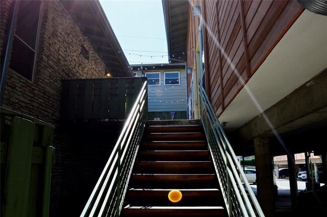 Photo - 2800 Cole St Unit 202C