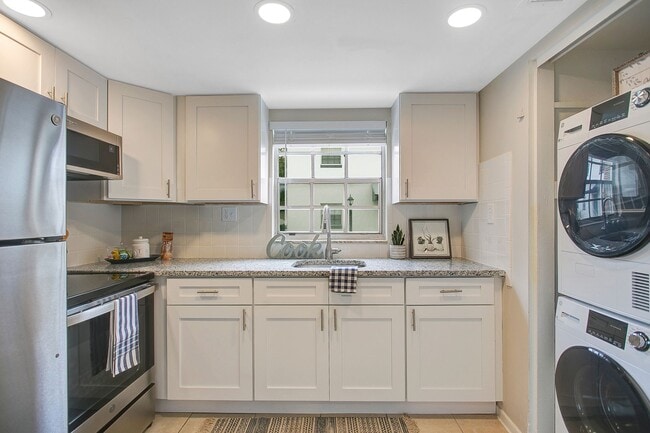 Photo - The Rosewood Apartments | 1 & 2 Bedroom Ap...