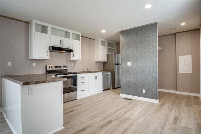 Photo - 706 Hedgerow Trail