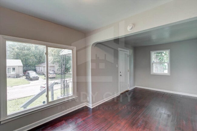 Photo - 3422 Kinnear Ave