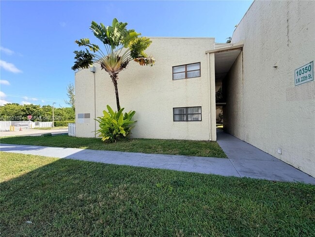Photo - 10350 SW 220th St Unit 143