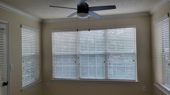 Photo - 12300 Apache Ave Unidad 206