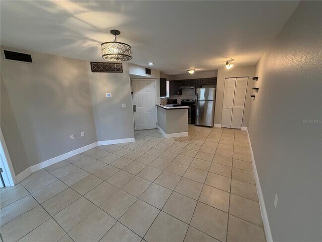 Photo - 1916 Lake Atriums Cir Unidad 28
