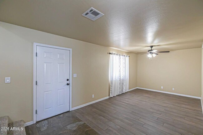 Photo - 1161 E 5th Ave