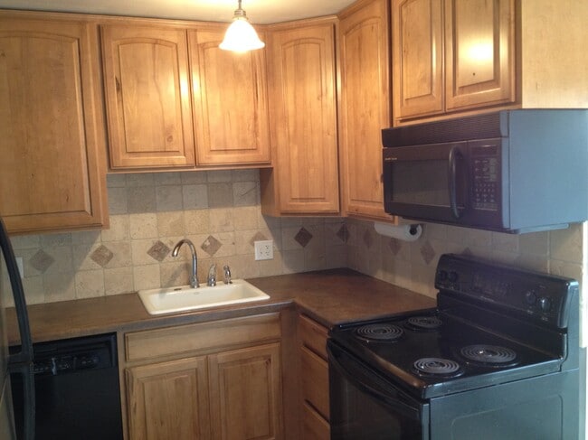Photo - 2306 Sunnyside Ave S