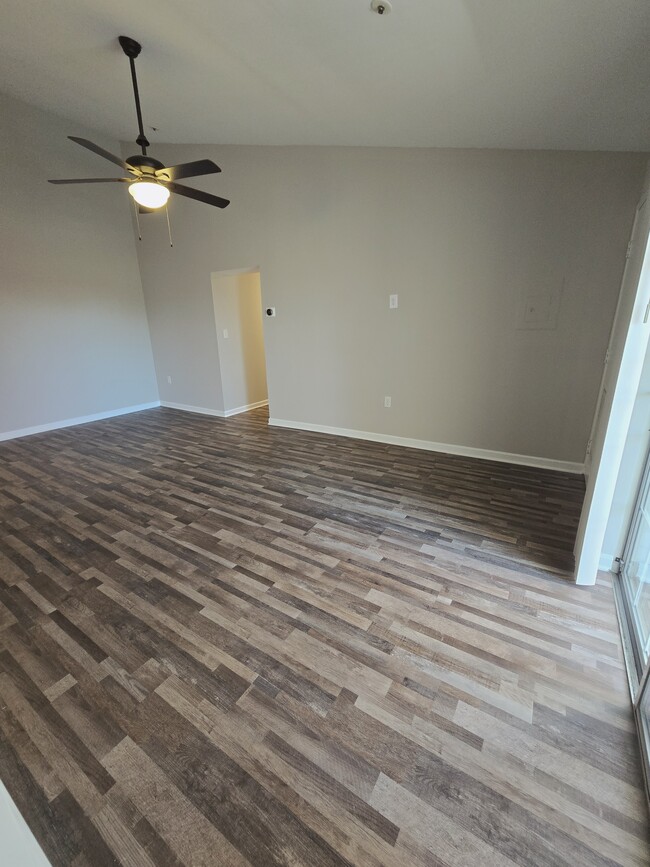 Photo - 8388 Montgomery Run Rd Unit I