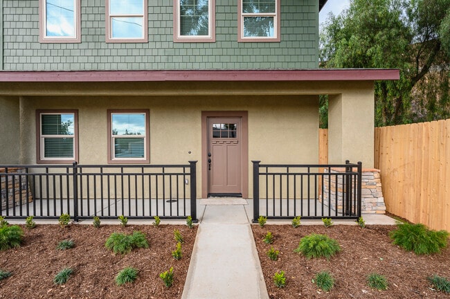 Photo - 915 E Central Ave