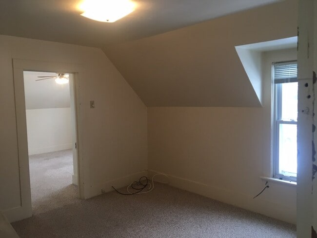 Photo - 1308 11th St E