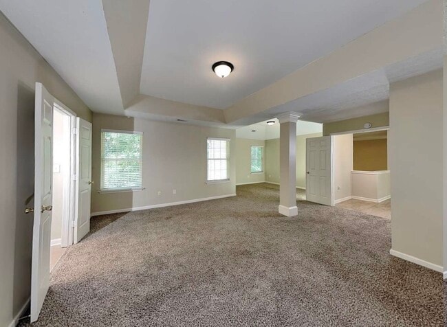 Photo - 320 Birchmere Close SW