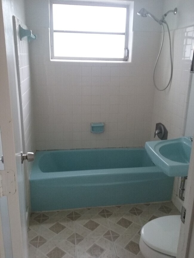 Photo - 3 Bed 1 Bath Home | Pet Friendly | Washer ...