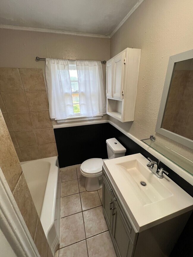 Photo - Pre Leasing for Fall 2026!!