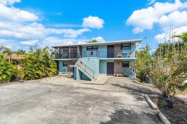 Photo - 626 N Federal Hwy