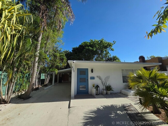 Photo - 829 Macy St