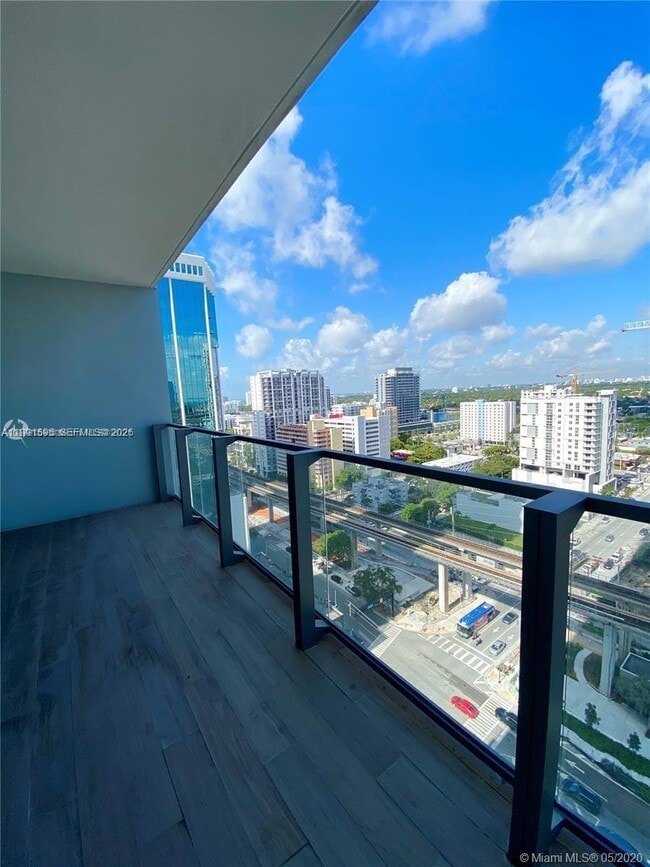 Photo - 88 SW 7th St Unidad 1404