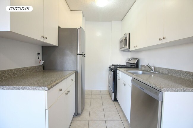 Photo - 175 W 90th St Condo