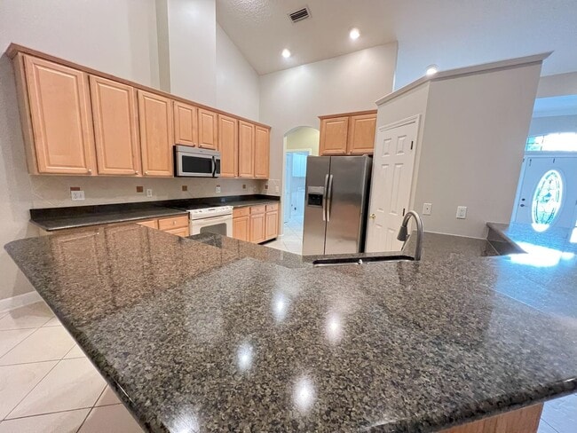 Photo - 4BR/3BA Gorgeous Eagle Harbor Luxury Home!