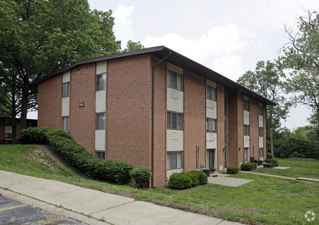 Hickory Trace Apartments