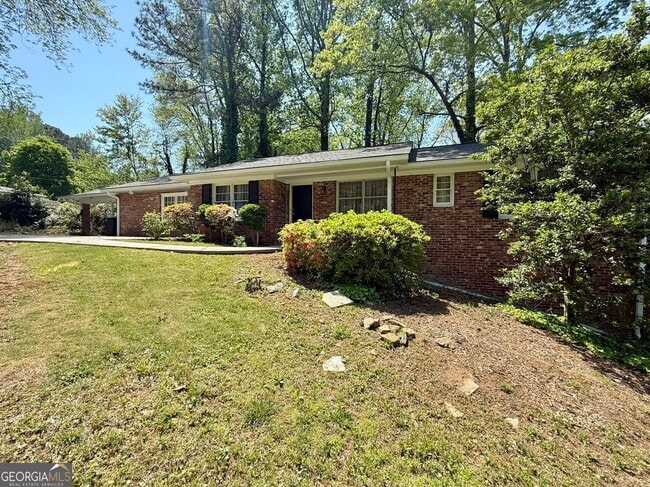 Photo - 1826 Winchester Trail