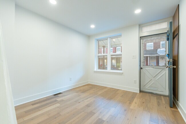 Photo - 2563 E Elkhart St