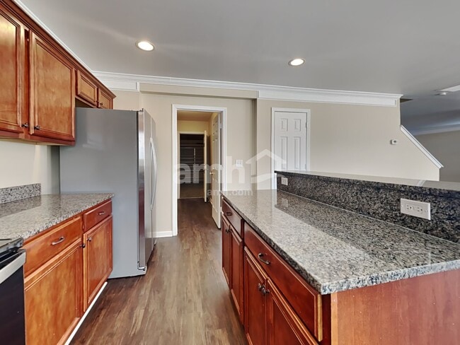 Photo - 713 Professor Dr