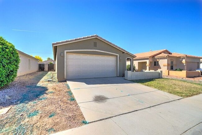 Photo - READY TO VIEW NOW! Spacious 3 Bed 2 Bath home in the Estrella Neighborhood