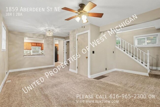 Photo - 1859 Aberdeen St NE