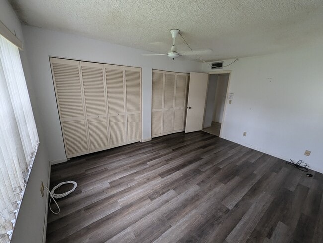 Building Photo - 4272 NW 89th Ave Unit 107