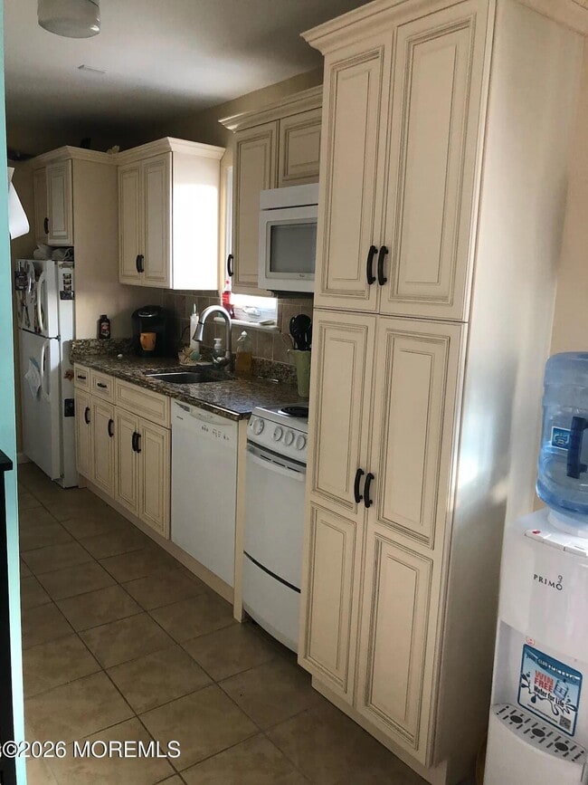 Photo - 14 Bay Blvd Unit 7