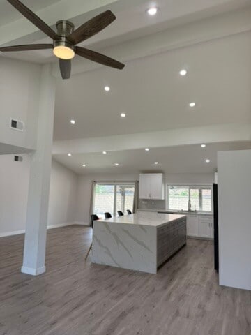 2107 W Almond Ave