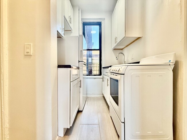 Photo - 2978 E 196th St Unit 2C