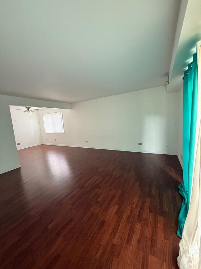 Building Photo - 4425 Blackhawk Ln Unit 101 Rental
