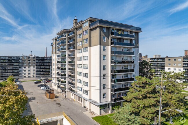 Photo - 4866 Bathurst Street Apartments