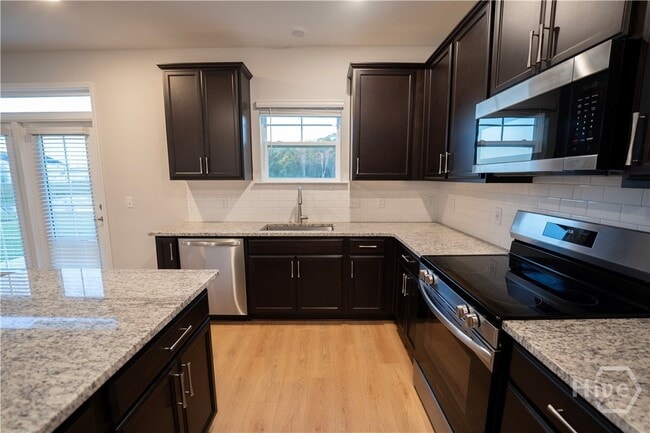 Building Photo - 46 Blues Dr